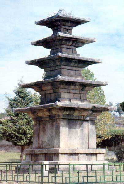 5 stone story pagoda